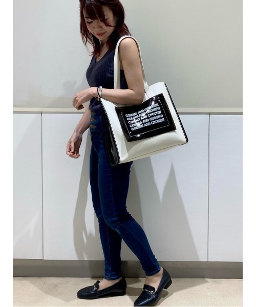 COLORS & chouette(カラーズアンドシュエット)の「ビニールコンビトートバッグ(トートバッグ・レディース・ブラック/ホワイト・FREE)」の10枚目の写真