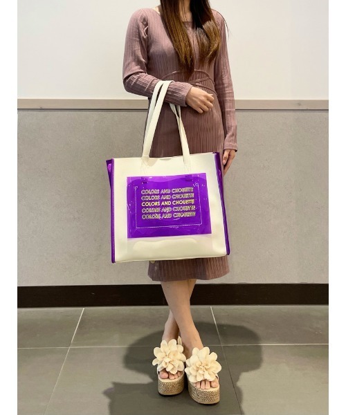 COLORS & chouette(カラーズアンドシュエット)の「ビニールコンビトートバッグ(トートバッグ・レディース・ブラック/ホワイト・FREE)」の11枚目の写真