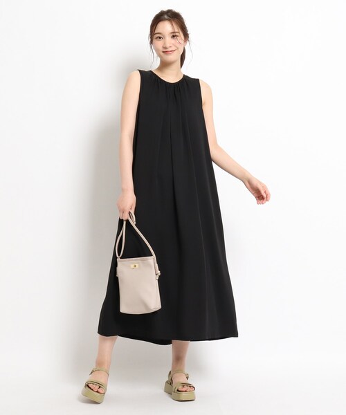 grove（グローブ）の「◆【S-LL】とろりんギャザーロングワンピース（ワンピース・レディース・ブラック/オリーブ/マスタード/パープル系4・01/02/03/04）」の2枚目の写真