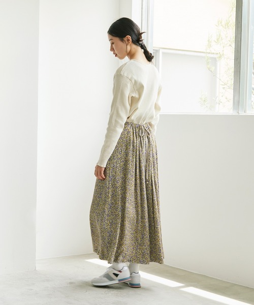 cardo fabrica（カルドファブリカ）の「●レーヨンデシン小花プリント  後ろギャザースカート（スカート・レディース・ブラック/マスタード・FREE）」の14枚目の写真