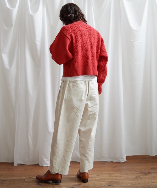 Lene（レネ）の「スパニッシュメリノ/アラン編み シュートカーディガン（カーディガン/ボレロ・レディース・レッド/アイボリー/ブラック・FREE）」の7枚目の写真