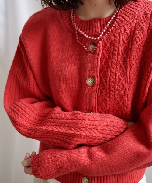 Lene（レネ）の「スパニッシュメリノ/アラン編み シュートカーディガン（カーディガン/ボレロ・レディース・レッド/アイボリー/ブラック・FREE）」の18枚目の写真