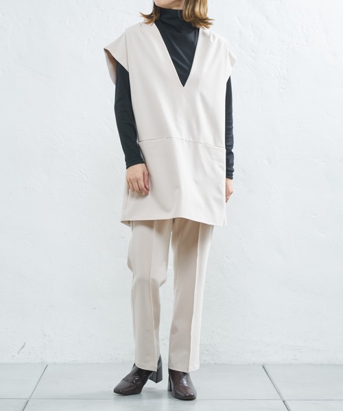 UNSPARE(アンスペア)の「■【UNSPARE/アンスペア】スリムフレアハイウエストパンツ/WEB・一部店舗限定(スラックス・レディース・ブルー/アイボリー・SMALL/MEDIUM)」の14枚目の写真