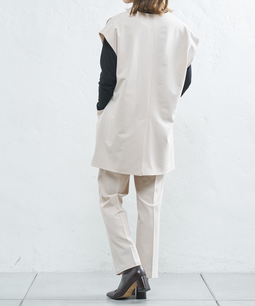 UNSPARE(アンスペア)の「■【UNSPARE/アンスペア】スリムフレアハイウエストパンツ/WEB・一部店舗限定(スラックス・レディース・ブルー/アイボリー・SMALL/MEDIUM)」の18枚目の写真