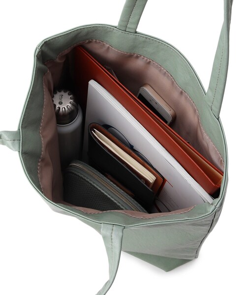 SHOO・LA・RUE（シューラルー）の「◆【洗える】ポーチ付トート（トートバッグ・レディース・パープル系4/ダークブラウン系7/イエロー/ブラック/ベージュ/シルバー/ライトグリーン・00）」の12枚目の写真