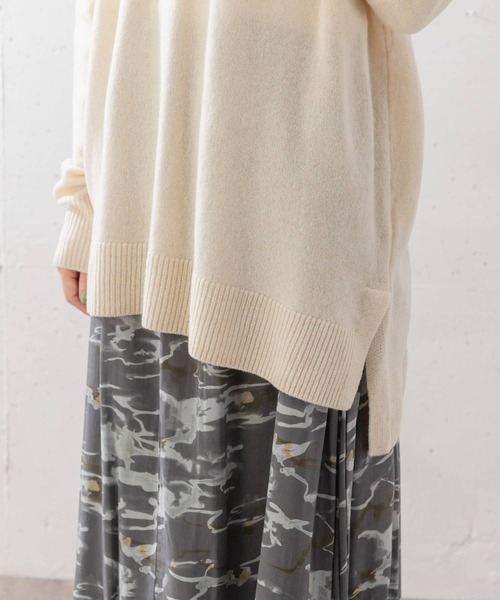 URBAN RESEARCH Sonny Label（アーバンリサーチサニーレーベル）の「『WEB限定』RICH SOFT WOOLワイドルーズプルオーバー（ニット/セーター・レディース・ピンク系その他/ベージュ系その他/ブラック・FREE）」の6枚目の写真