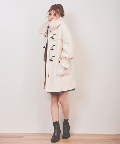 31 Sons de mode(トランテアン ソン ドゥ モード)の「ファー付きダッフルコート(ダッフルコート・レディース・オフホワイト/ラベンダー/ピンク・36/38)」の7枚目の写真