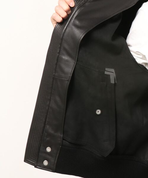 DIESEL（ディーゼル）の「メンズ レザージャケット ラムスキン（ブルゾン・メンズ・ブラック・SMALL/LARGE/MEDIUM/X-LARGE）」の2枚目の写真
