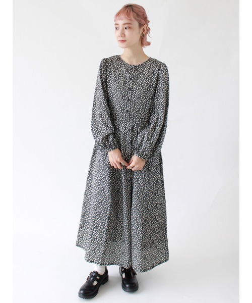 ehka sopo（エヘカソポ）の「小花柄タックワンピース（ワンピース・レディース・ブラック/グリーン・ﾌﾘ-）」の2枚目の写真