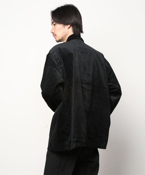 Beno（ビーノ）の「ワイドピッチ コットンコーデュロイ オーバーサイズ テーラードJKT（テーラードジャケット・メンズ・ブラック/ダークグリーン/ダークブラウン/アイボリー/ダークブルー・S/M/L）」の16枚目の写真