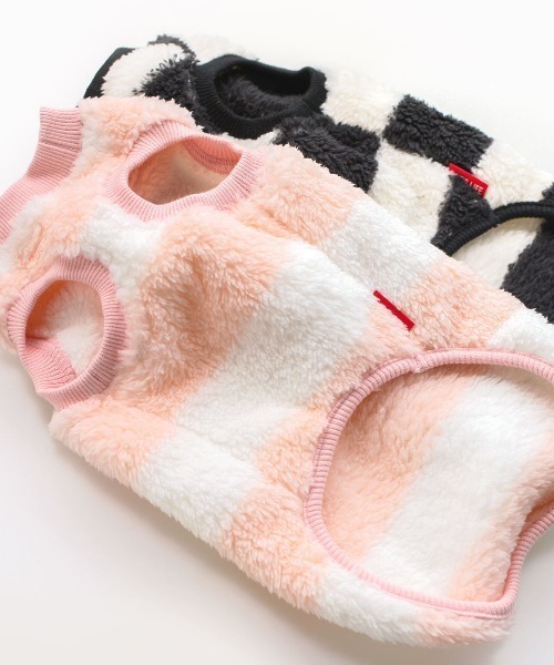 猫の暮らし（ネコノクラシ）の「猫の暮らし/ねこのくらし/厚手ボアベストキャット/猫用品（ペットウェア・レディース・ブラック/ピンク・S/M/L）」の5枚目の写真
