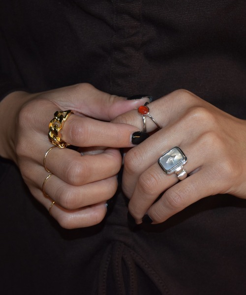 D.U.E(ディー・ユー・イー)の「D.U.E Shell Signature Ring(リング・レディース・シルバー/ゴールド・#9/#15/#13/#11/#17)」の6枚目の写真