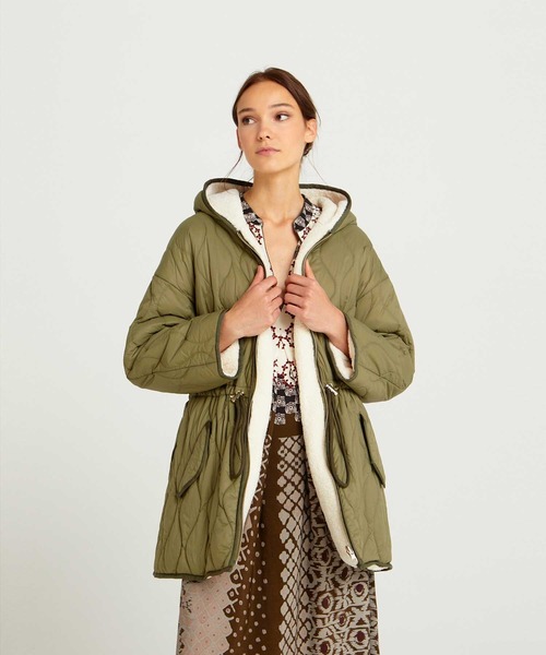 SISLEY(シスレー)の「フリース&キルティング2WAYリバーシブル中綿ジャケット(その他アウター・レディース・ブラック/カーキ・LARGE/MEDIUM/SMALL)」の1枚目の写真