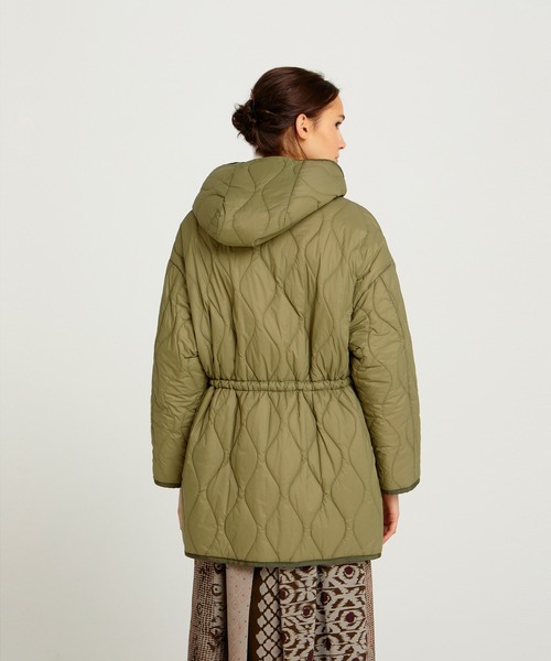 SISLEY(シスレー)の「フリース&キルティング2WAYリバーシブル中綿ジャケット(その他アウター・レディース・ブラック/カーキ・LARGE/MEDIUM/SMALL)」の8枚目の写真