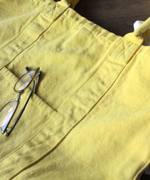 MAKE UP(メイクアップ)の「MAKE UP 倉敷製品染めフロントポケット キャンバストートバッグM(トートバッグ・メンズ・ホワイト/イエロー/ライトブルー/ブルー/ネイビー/ピンク/レッド/グリーン/カーキ/ブラック・FREE)」の22枚目の写真