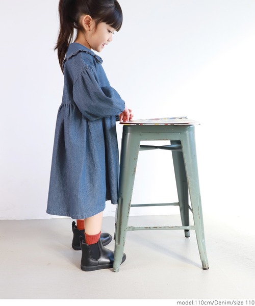 coca(coca)(コカ)の「キッズ フリル襟付きデニムワンピース(ワンピース・キッズ・ブルー系その他・100/130/120/110)」の2枚目の写真