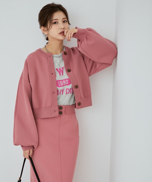 vis-`a-vis（ビサビ）の「【WEB限定】【高橋愛コラボ】スポンジニットクルーネックカーディガン【セットアップ対応】（カーディガン/ボレロ・レディース・ダークブラウン/キナリ/ピンク/ブラック/イエロー・FREE）」の5枚目の写真