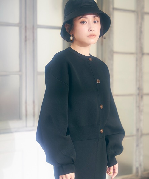 vis-`a-vis（ビサビ）の「【WEB限定】【高橋愛コラボ】スポンジニットクルーネックカーディガン【セットアップ対応】（カーディガン/ボレロ・レディース・ダークブラウン/キナリ/ピンク/ブラック/イエロー・FREE）」の13枚目の写真