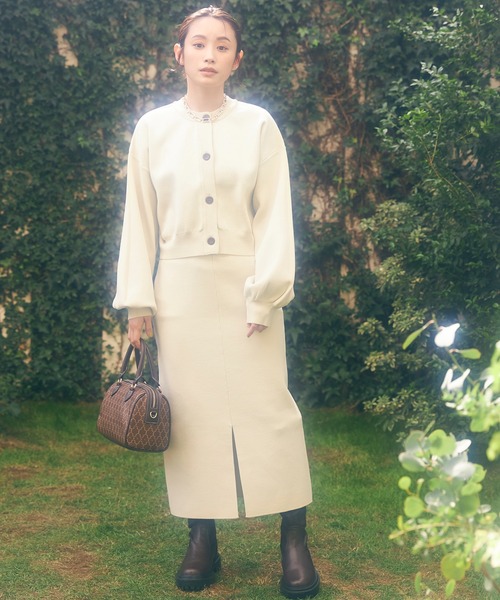 vis-`a-vis（ビサビ）の「【WEB限定】【高橋愛コラボ】スポンジニットクルーネックカーディガン【セットアップ対応】（カーディガン/ボレロ・レディース・ダークブラウン/キナリ/ピンク/ブラック/イエロー・FREE）」の22枚目の写真