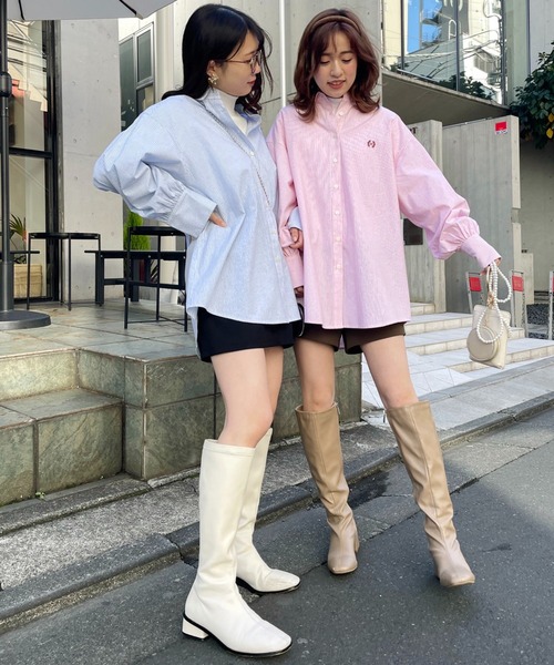 one after another NICE CLAUP（ワンアフターアナザーナイスクラップ）の「ワンポイント刺繍のビッグシルエットシャツ（シャツ/ブラウス・レディース・オフホワイト/ブラック/サックスブルー/ブルー系その他/ピンク系その他・FREE）」の20枚目の写真