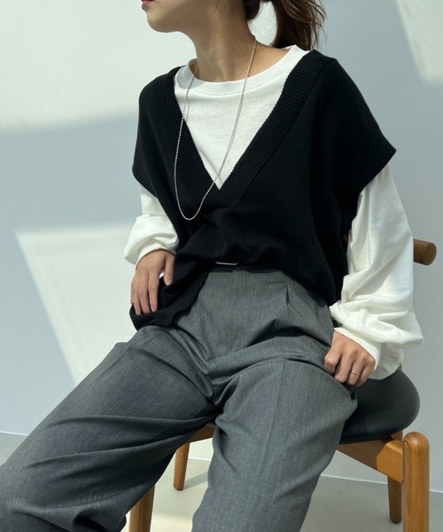 y/m(イム)の「Vネックベスト(ベスト・レディース・ブラック/ベージュ/オフホワイト・FREE)」の3枚目の写真