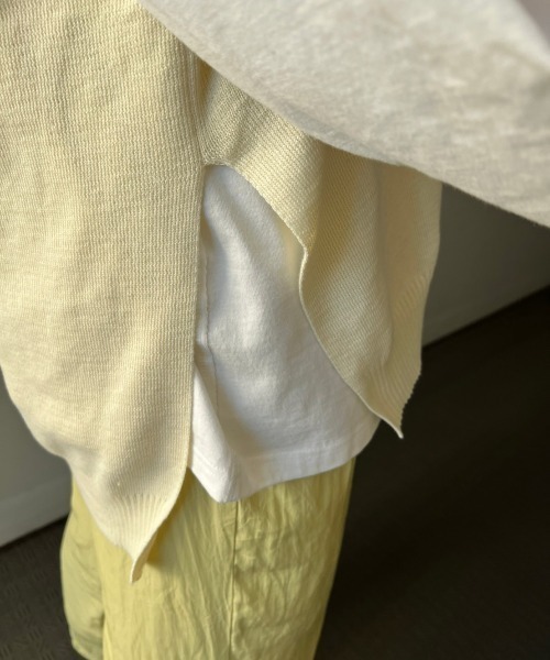 y/m(イム)の「Vネックベスト(ベスト・レディース・ブラック/ベージュ/オフホワイト・FREE)」の18枚目の写真