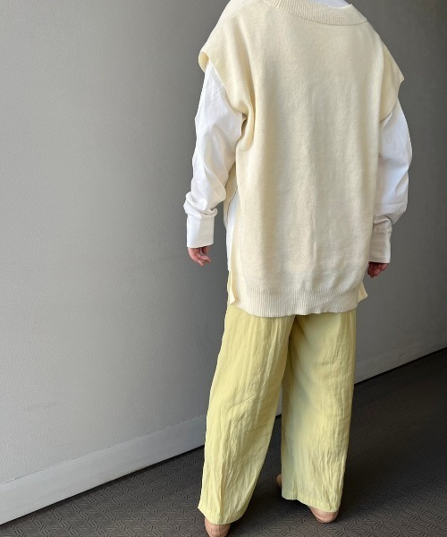 y/m(イム)の「Vネックベスト(ベスト・レディース・ブラック/ベージュ/オフホワイト・FREE)」の11枚目の写真