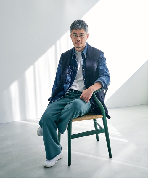 EDIFICE LA BOUCLE(エディフィスラブークル)の「【LA BOUCLE】ピークドラペル ノースリーブ ジャケット(その他アウター・メンズ・ネイビー/ベージュ・2/1)」の4枚目の写真