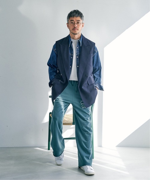 EDIFICE LA BOUCLE(エディフィスラブークル)の「【LA BOUCLE】ピークドラペル ノースリーブ ジャケット(その他アウター・メンズ・ネイビー/ベージュ・2/1)」の6枚目の写真