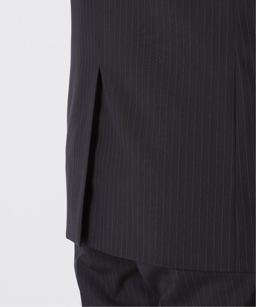 EDIFICE LA BOUCLE(エディフィスラブークル)の「【LA BOUCLE】ピークドラペル ノースリーブ ジャケット(その他アウター・メンズ・ネイビー/ベージュ・2/1)」の16枚目の写真