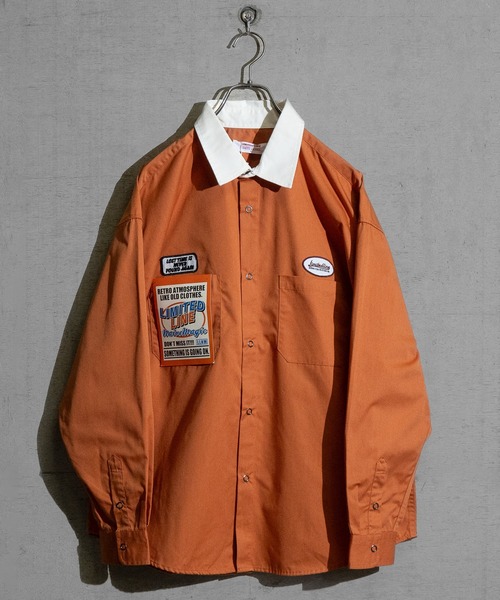 Limited Line Naive Magic（リミテッドラインナイーブマジック）の「【a】TCツイル USED LIKEクレリックワークシャツ　長袖（シャツ/ブラウス・メンズ・チャコールグレー/オレンジ/ブルー/グリーン/アイボリー・MEDIUM/LARGE）」の5枚目の写真