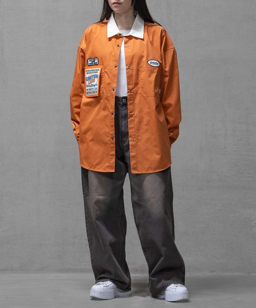 Limited Line Naive Magic（リミテッドラインナイーブマジック）の「【a】TCツイル USED LIKEクレリックワークシャツ　長袖（シャツ/ブラウス・メンズ・チャコールグレー/オレンジ/ブルー/グリーン/アイボリー・MEDIUM/LARGE）」の20枚目の写真