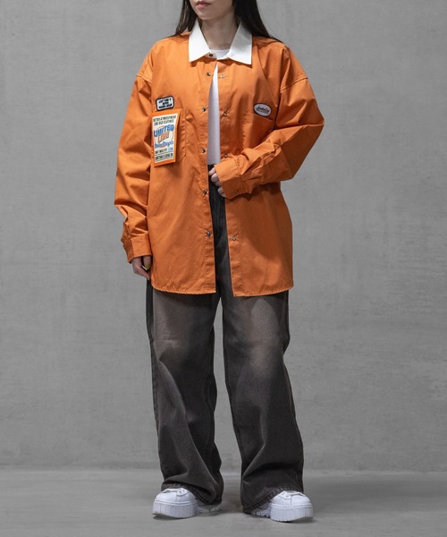 Limited Line Naive Magic（リミテッドラインナイーブマジック）の「【a】TCツイル USED LIKEクレリックワークシャツ　長袖（シャツ/ブラウス・メンズ・チャコールグレー/オレンジ/ブルー/グリーン/アイボリー・MEDIUM/LARGE）」の21枚目の写真