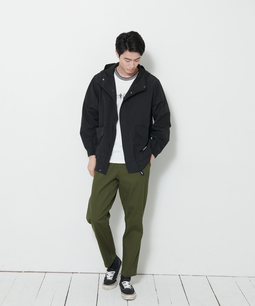 OUTDOOR PRODUCTS APPAREL(アウトドアプロダクツアパレル)の「撥水 ショート ワイドシルエット ワンポイントブランドロゴ モッズジャケット(モッズコート・メンズ・ベージュ/ブラック/カーキ・MEDIUM/LARGE/X-LARGE)」の15枚目の写真