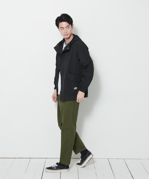 OUTDOOR PRODUCTS APPAREL(アウトドアプロダクツアパレル)の「撥水 ショート ワイドシルエット ワンポイントブランドロゴ モッズジャケット(モッズコート・メンズ・ベージュ/ブラック/カーキ・MEDIUM/LARGE/X-LARGE)」の16枚目の写真