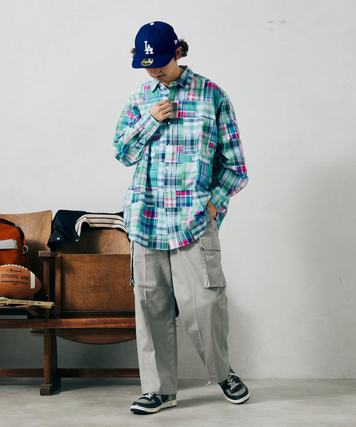 JOURNAL STANDARD relume（ジャーナルスタンダード　レリューム）の「MADRAS CHECK オーバーサイズレギュラーカラーシャツ（シャツ/ブラウス・メンズ・ベージュ/ブルー系その他/グリーン系その他/グリーン/ピンク/ブルー・MEDIUM/LARGE）」の10枚目の写真