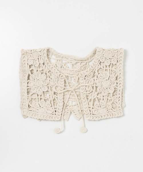 KBF（ケイビーエフ）の「フラワーモチーフビッグカラー（その他小物・レディース・ベージュ・ONE）」の4枚目の写真