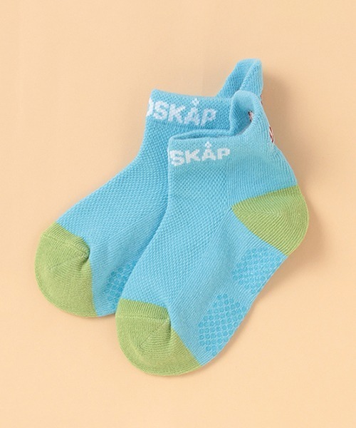 kladskap（クレードスコープ）の「乗り物刺しゅう配色スニーカーインソックス（ソックス/靴下・キッズ・イエロー/レッド/サックスブルー・M/L/S）」の2枚目の写真