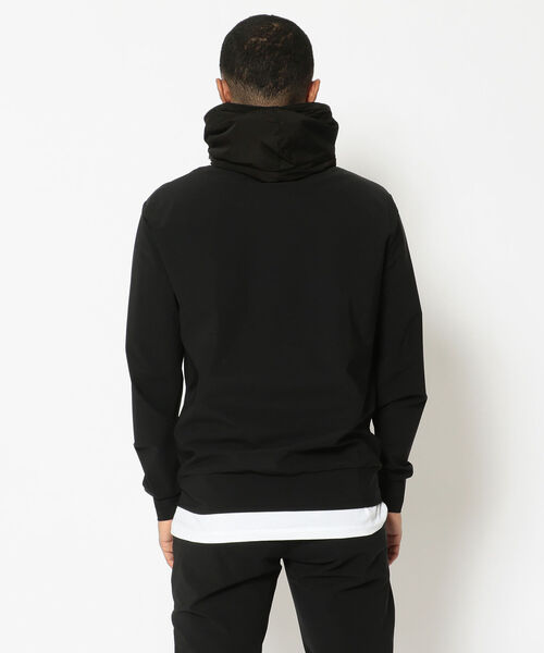 P.M.D.S.（ピー エム ディー エス）の「P.M.D.S./ピー エム ディー エス/GHISLAIN ストレッチナイロン切り替えパーカー（パーカー・メンズ・ブラック・MEDIUM/LARGE/X-LARGE）」の4枚目の写真