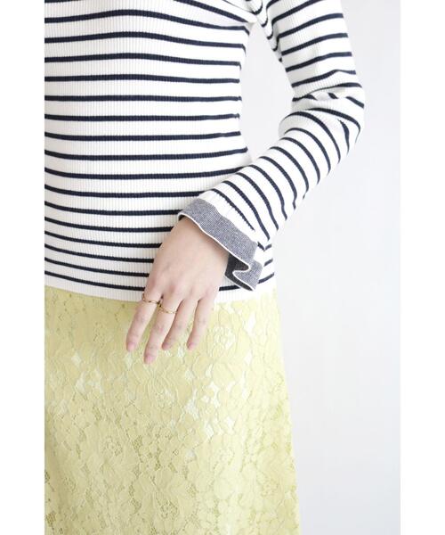 Te chichi(テチチ)の「リブボーダー袖口フリルプルオーバー(ニット/セーター・レディース・ベージュ/ネイビー/オフホワイト・フリ-)」の14枚目の写真