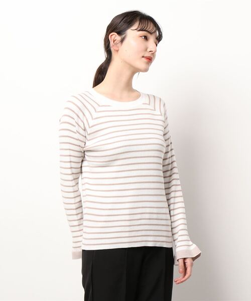 Te chichi(テチチ)の「リブボーダー袖口フリルプルオーバー(ニット/セーター・レディース・ベージュ/ネイビー/オフホワイト・フリ-)」の6枚目の写真