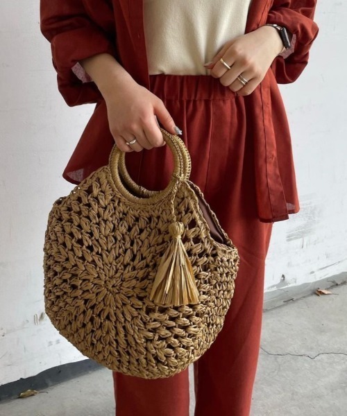 RODEO CROWNS WIDE BOWL（ロデオクラウンズワイドボウル）の「CIRCLE BRAID BAG（ショルダーバッグ・レディース・ベージュ/ネイビー/アイボリー・FREE）」の2枚目の写真