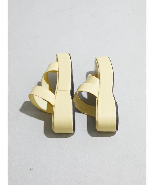 AMERICAN HOLIC(アメリカンホリック)の「スクエアプラットフォームトングサンダル(サンダル・レディース・ブラック/イエロー/アイボリー・S/M/L)」の7枚目の写真