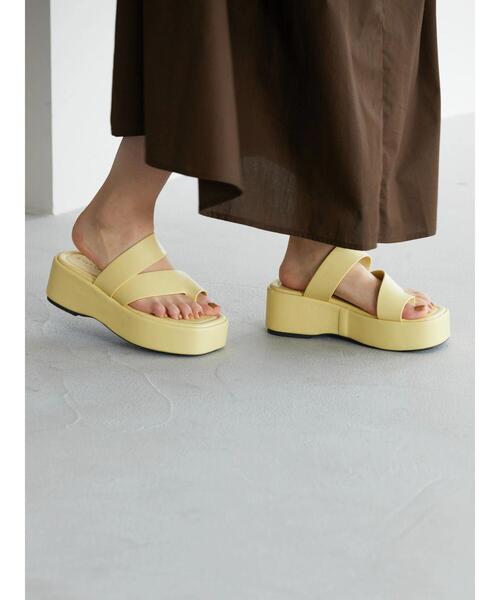 AMERICAN HOLIC(アメリカンホリック)の「スクエアプラットフォームトングサンダル(サンダル・レディース・ブラック/イエロー/アイボリー・S/M/L)」の15枚目の写真