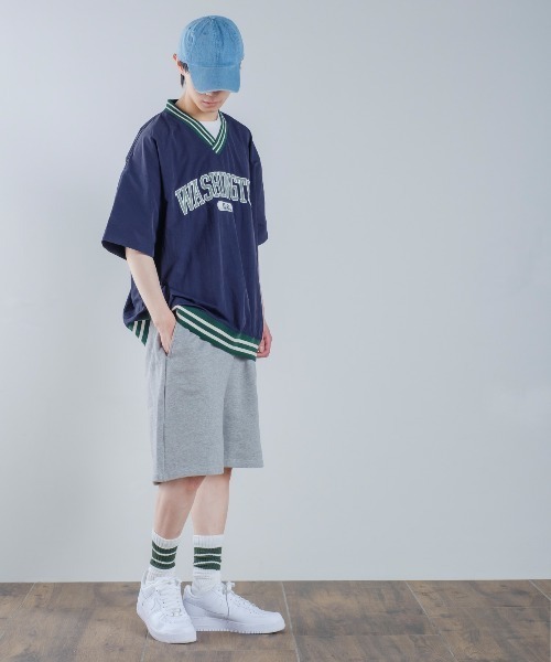 improves（インプローブス）の「ラインリブ カレッジロゴ 刺しゅう Vネック ナイロン プルオーバー（Tシャツ/カットソー・メンズ・マスタード/ネイビー/グリーン/ブラック・MEDIUM/LARGE）」の12枚目の写真