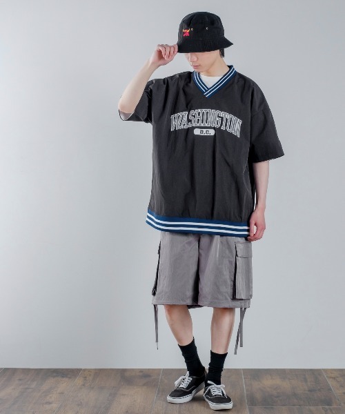 improves（インプローブス）の「ラインリブ カレッジロゴ 刺しゅう Vネック ナイロン プルオーバー（Tシャツ/カットソー・メンズ・マスタード/ネイビー/グリーン/ブラック・MEDIUM/LARGE）」の7枚目の写真