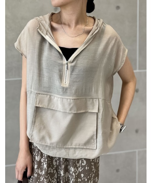 Re:EDIT（リエディ）の「[神山まりあさん着用]アノラックノースリーブシアープルオーバー（ベスト・レディース・ブラック/ホワイト/グレイッシュベージュ・MEDIUM/LARGE）」の3枚目の写真