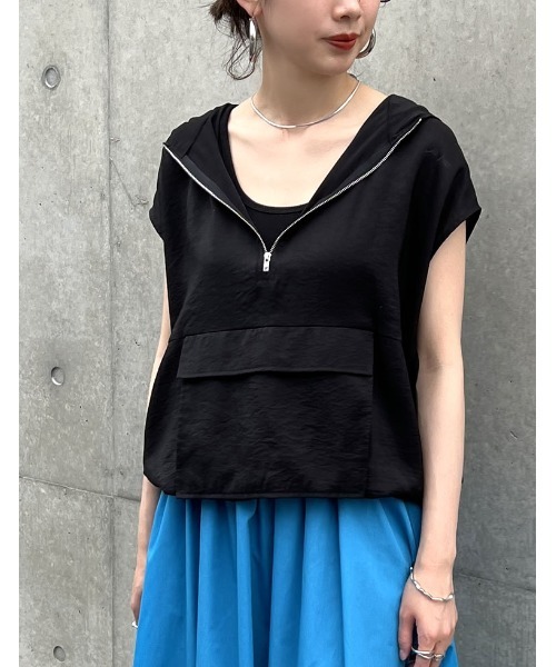 Re:EDIT（リエディ）の「[神山まりあさん着用]アノラックノースリーブシアープルオーバー（ベスト・レディース・ブラック/ホワイト/グレイッシュベージュ・MEDIUM/LARGE）」の5枚目の写真