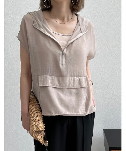 Re:EDIT（リエディ）の「[神山まりあさん着用]アノラックノースリーブシアープルオーバー（ベスト・レディース・ブラック/ホワイト/グレイッシュベージュ・MEDIUM/LARGE）」の8枚目の写真