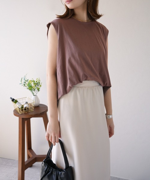 IAMUSE(アイアミューズ)の「クルーネックボックスタンクトップ S0694【IAMUSE】(Tシャツ/カットソー・レディース・ブラック/モカ/オフホワイト/ダークパープル・FREE)」の3枚目の写真